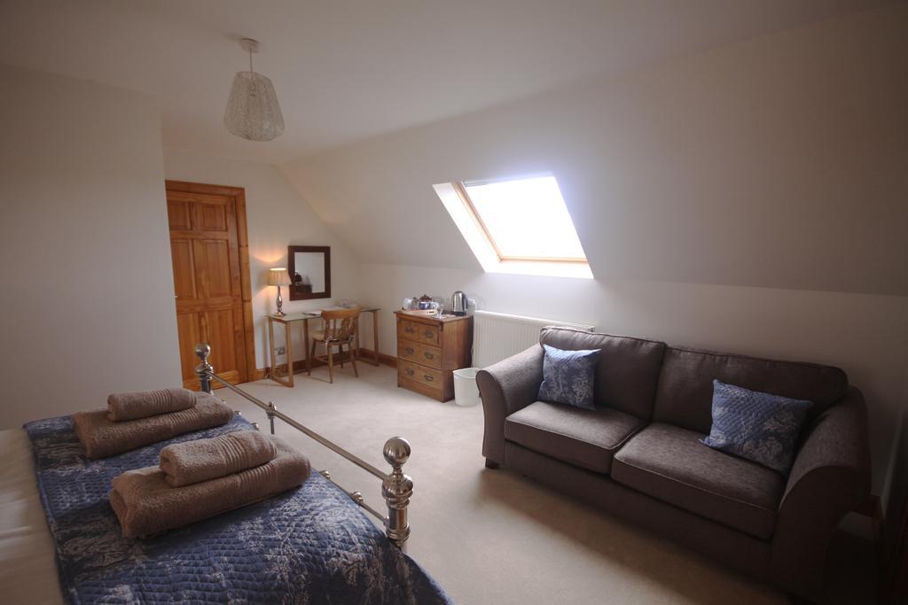 Off The Hill B&B Isleornsey  Екстериор снимка