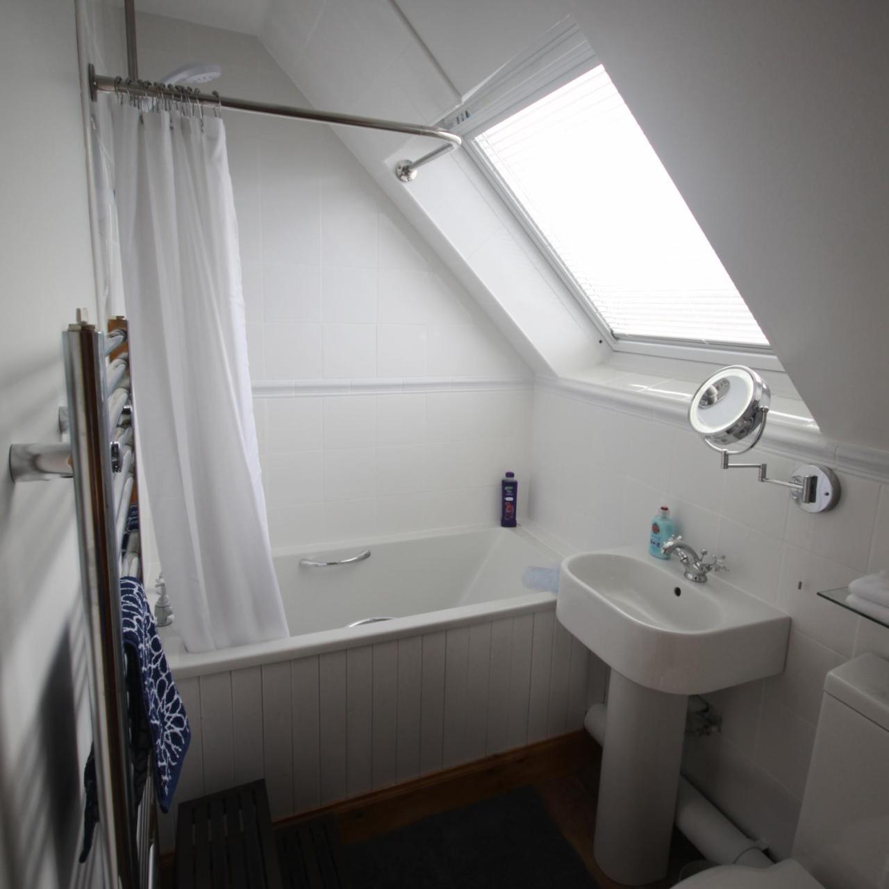 Off The Hill B&B Isleornsey  Екстериор снимка